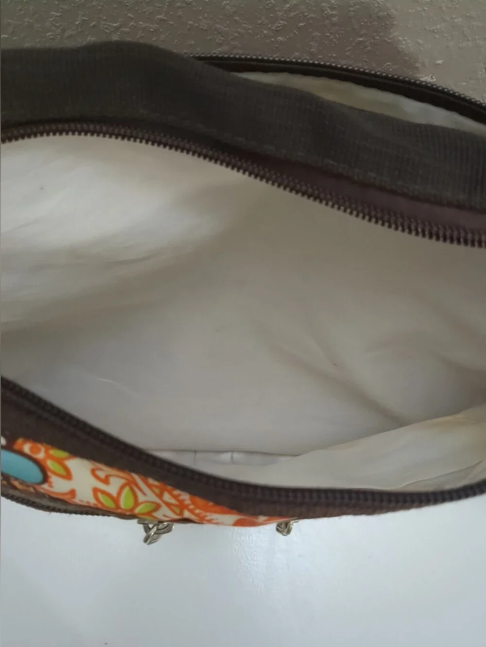 LeSportSac Crossbody Floral Print Purse Adjustable Strap w/ Pouch